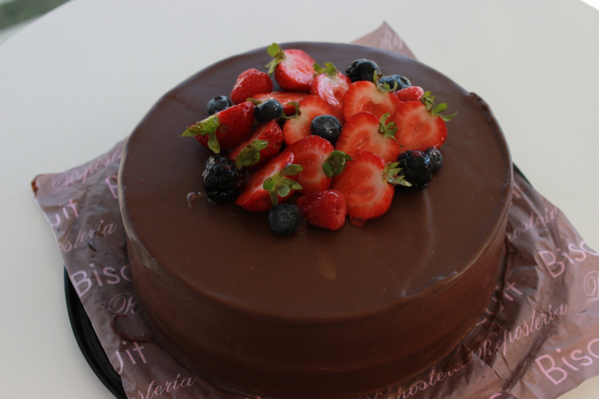 Chocolate con frutos rojos - Biscuit Repostería