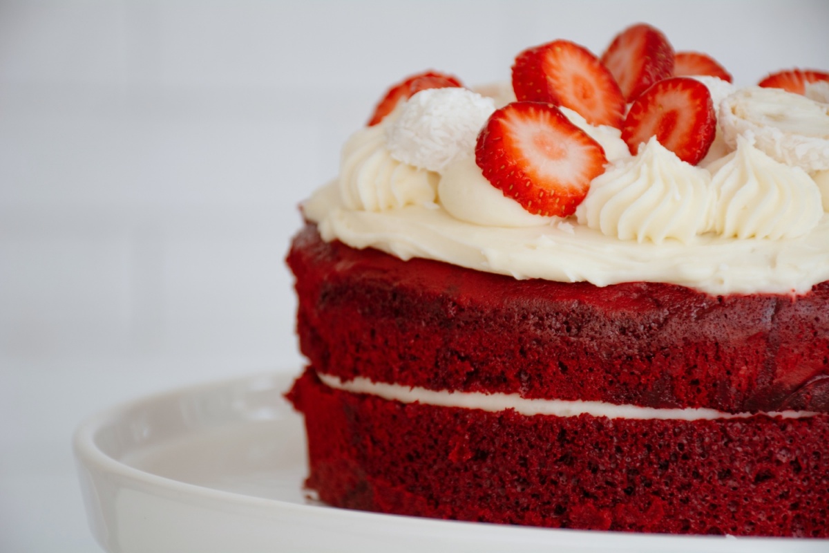 Red velvet con rafaello - Biscuit Repostería